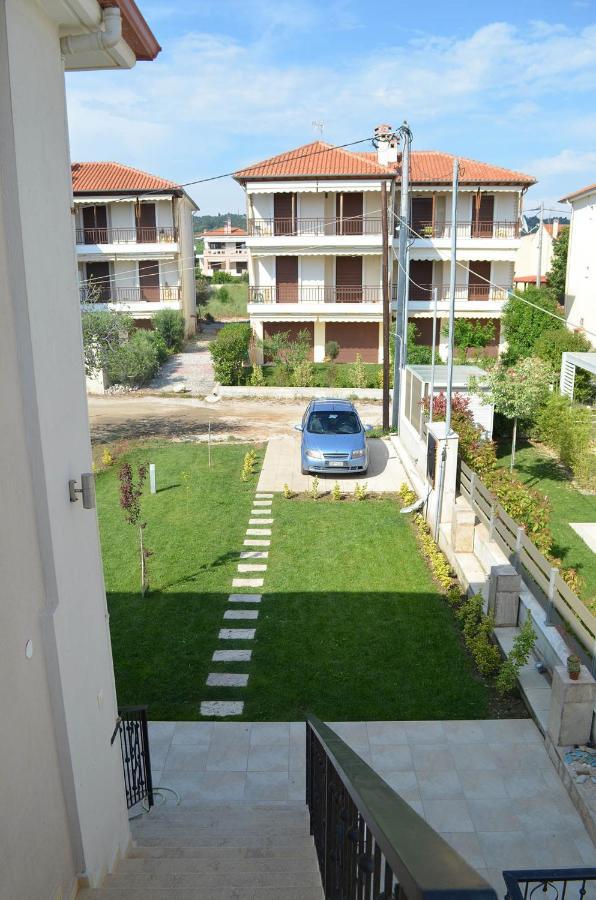 Lemon Beach Front Apartment, Nikiti 외부 사진